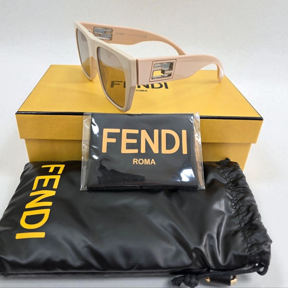 Fendi Baguette FE40124I Oversized Square Sunglasses Beige Mauve FF Logo Glasses - Picture 6 of 11